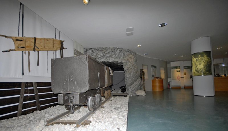 Mostra_Miniera_Resartico-2.jpg