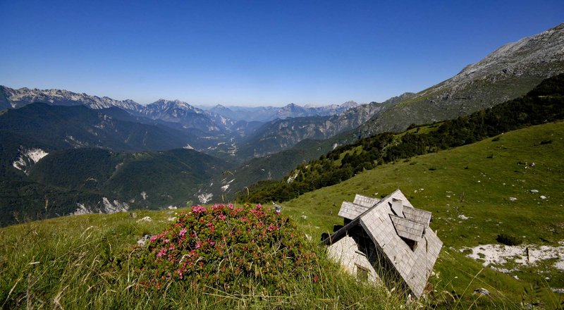 Il panorama da casera Canin
